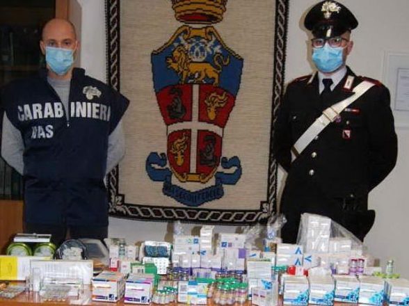 Spaccio di droga e anabolizzanti: due arresti e 5 denunce a Cagliari